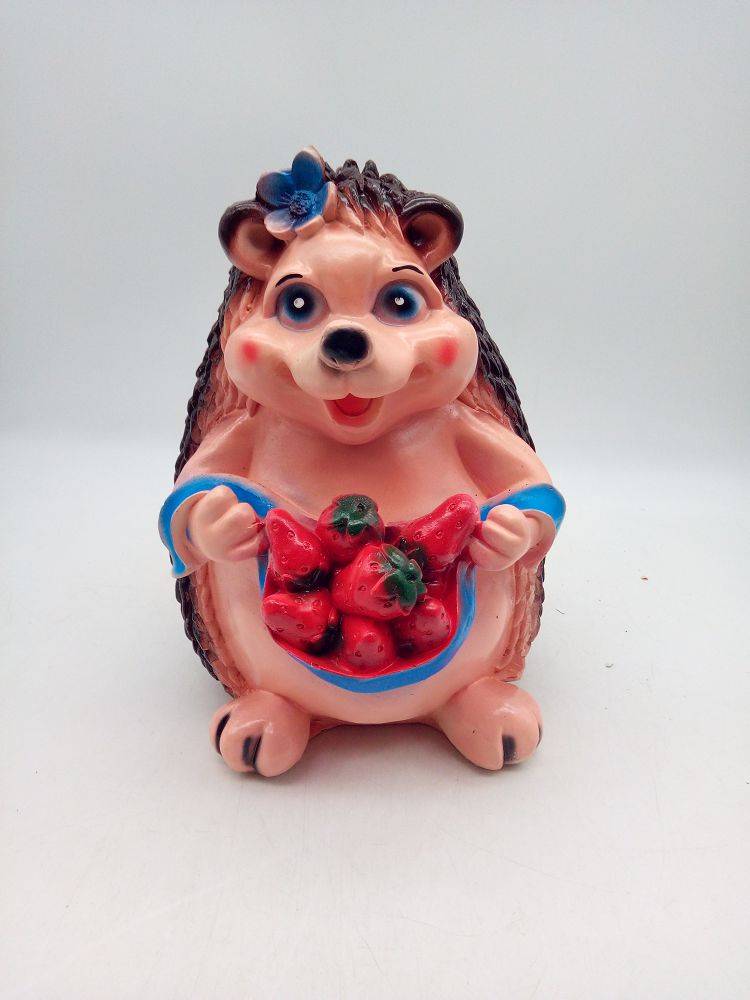 Фигура Ёж с клубникой 35*25см.(07221)