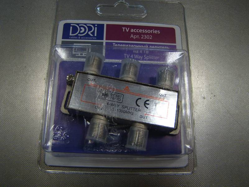 Splitter на 4 TV 5-1000MHz BL2302 дори (04847)